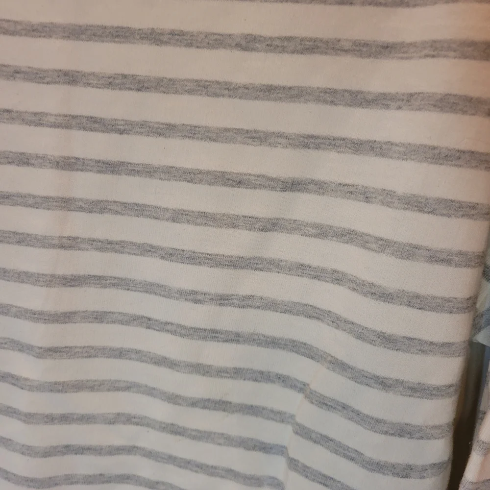 GAP Fit Cream and Gray Striped 3/4 Sleeve Sz Medium - Picture 3 of 9